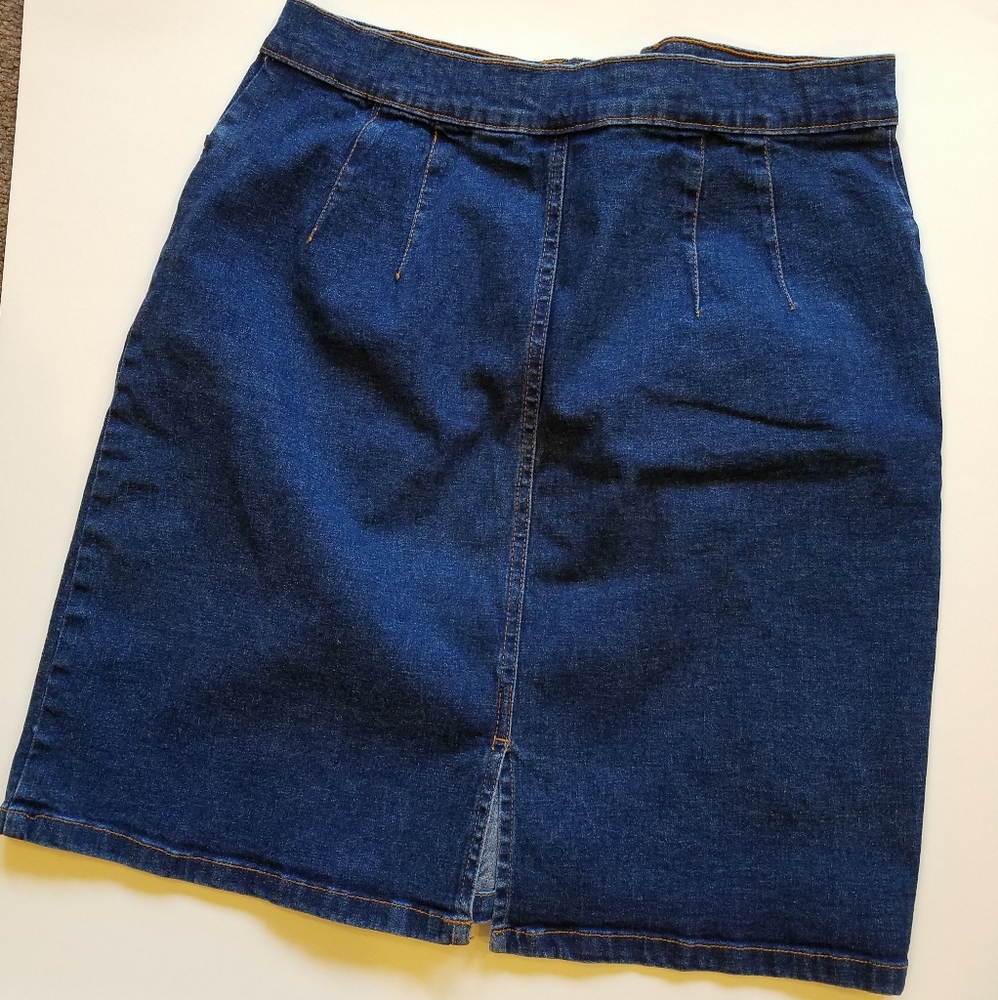Bill Blass Denim Stretch Skirt